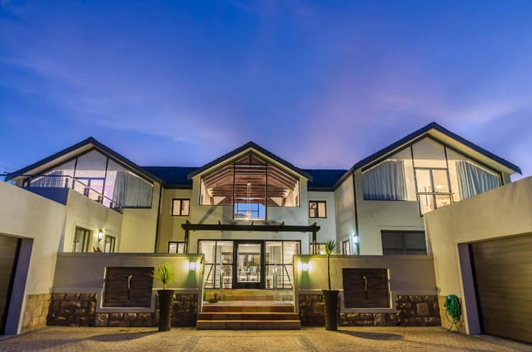 Main property image