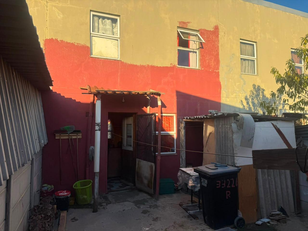 Image 1 of 6