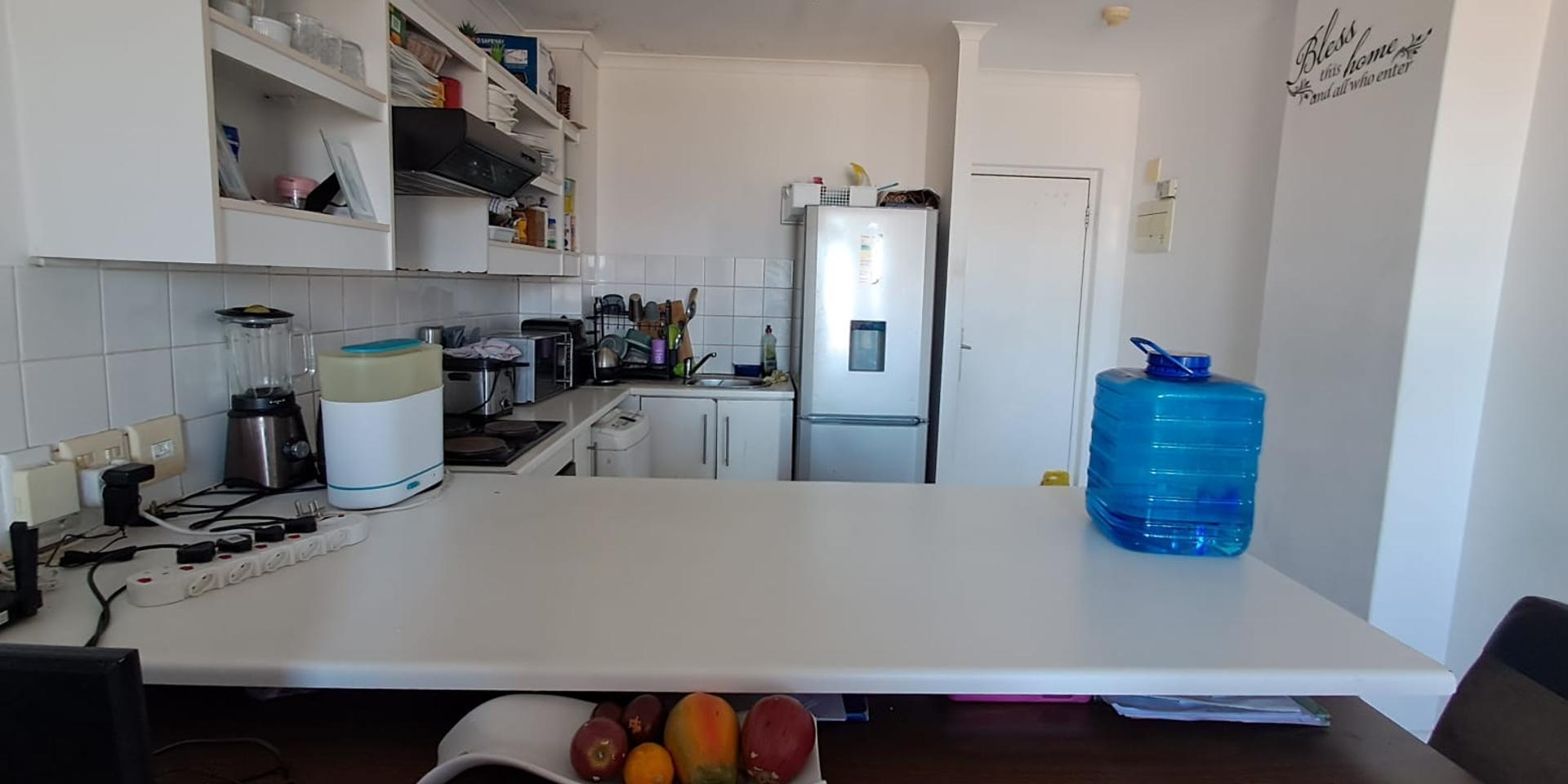 Image 3 of 6