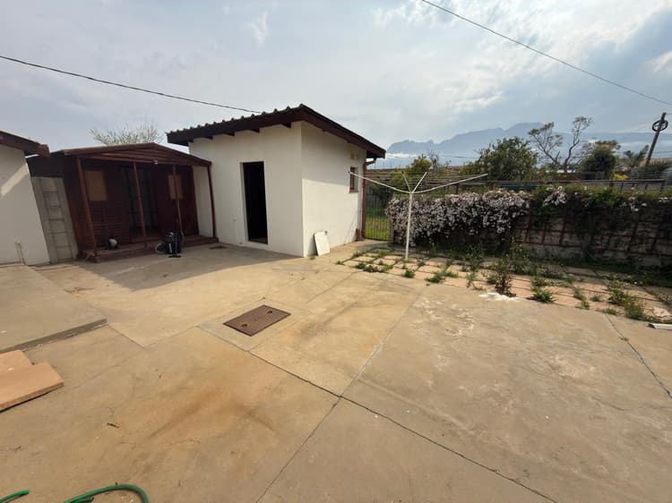 Main property image