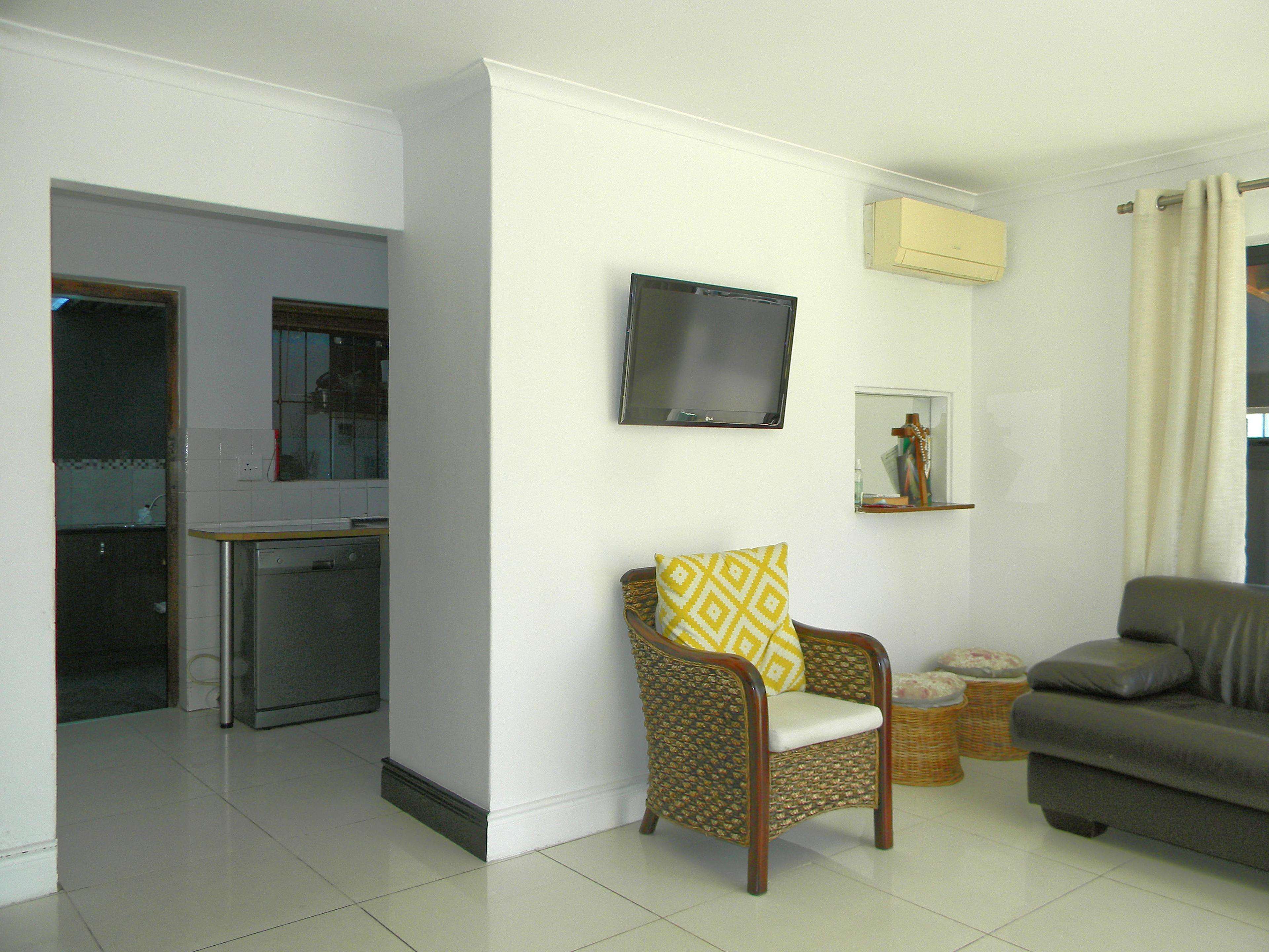 Image 4 of 6