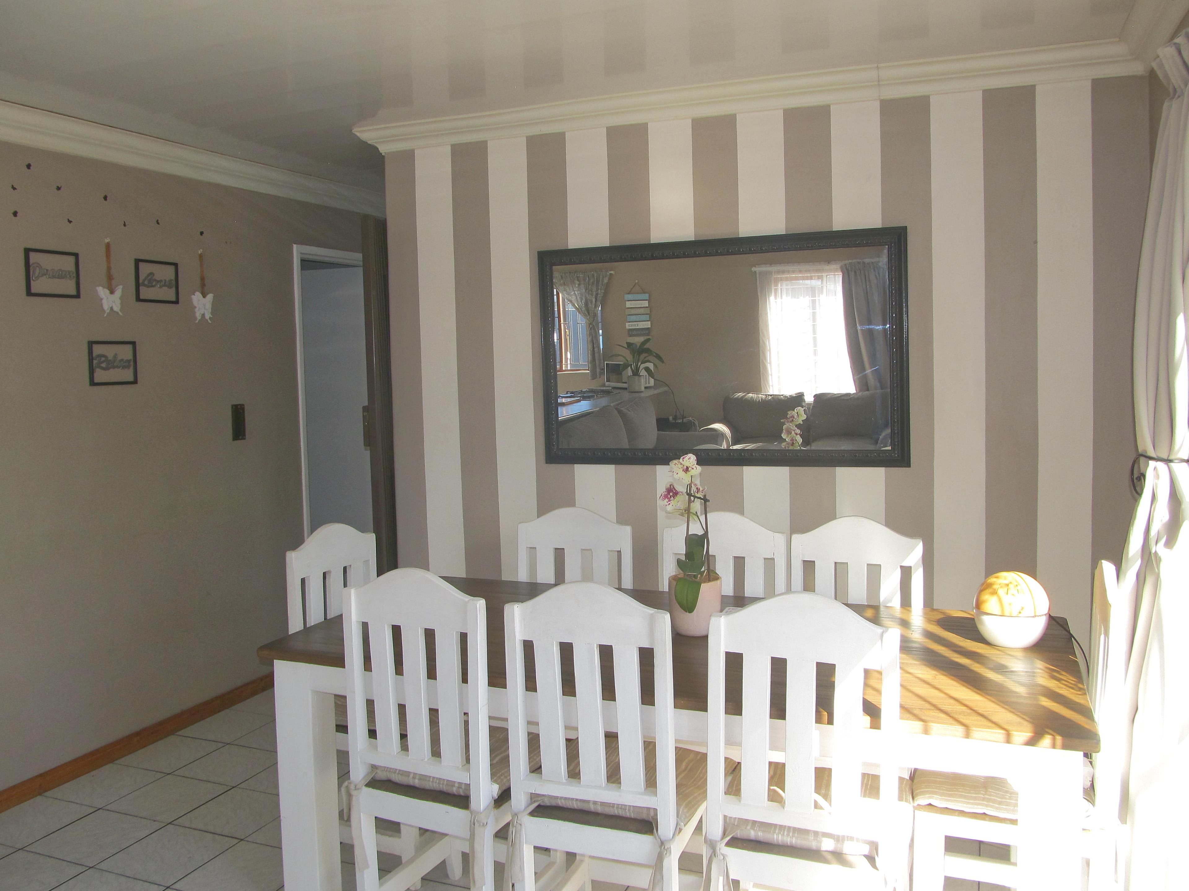Image 3 of 6