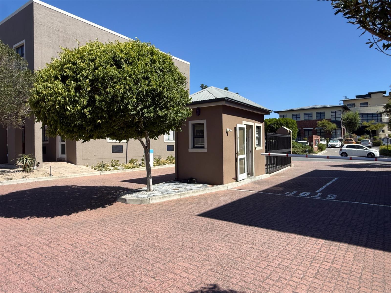 Image 2 of 6