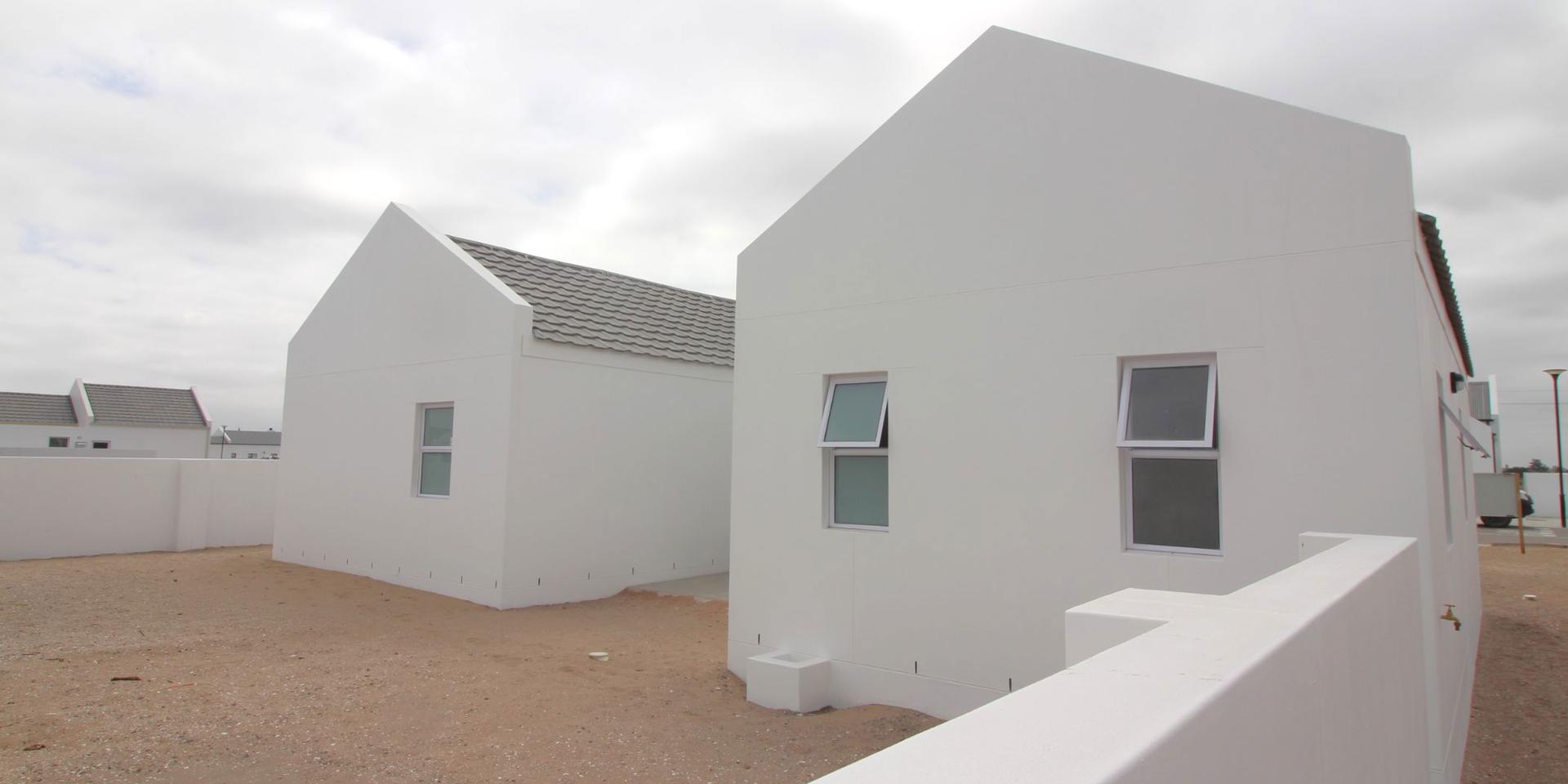 Image 4 of 6