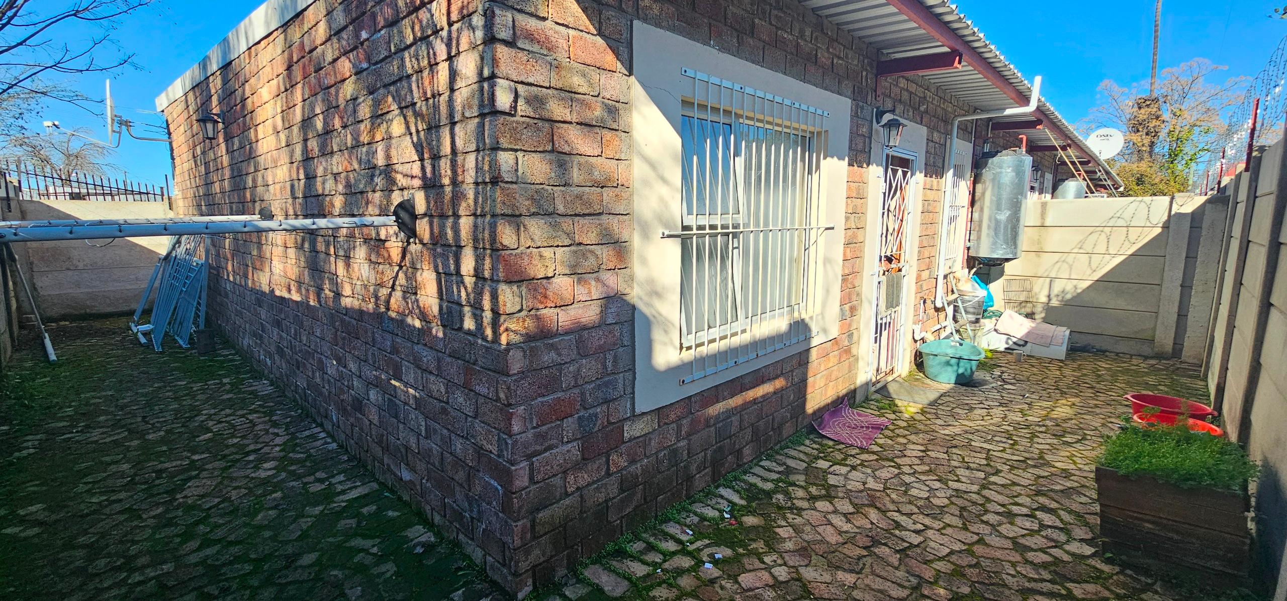 Image 12