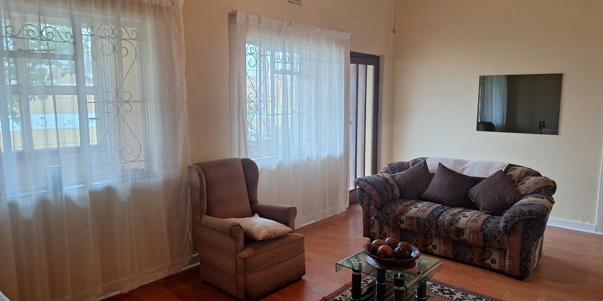 Image 4 of 6