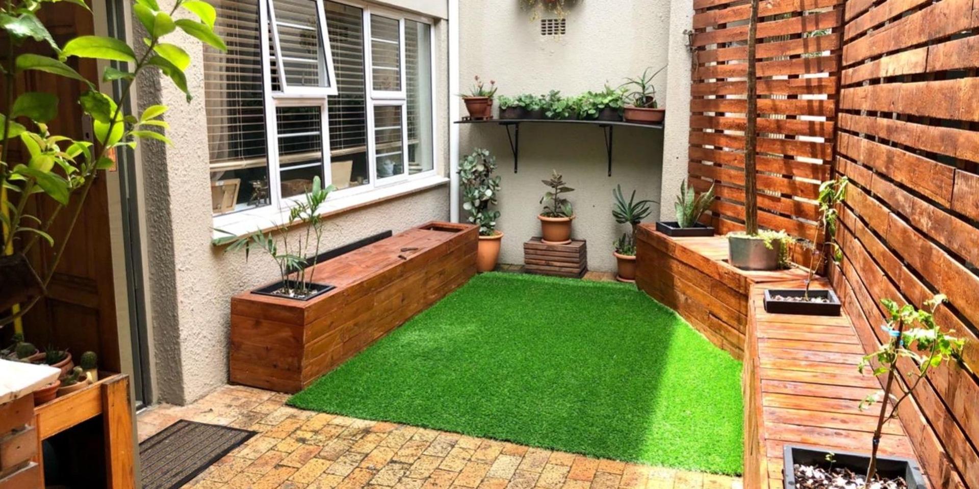 Image 2 of 6