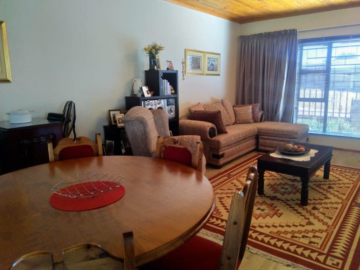 Image 2 of 6