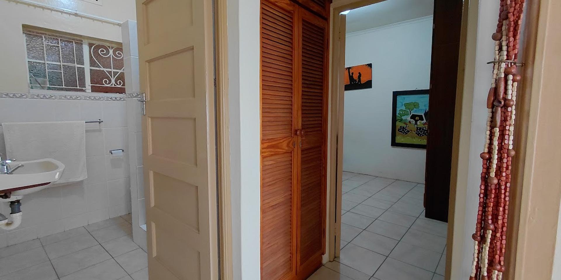 Image 5 of 6