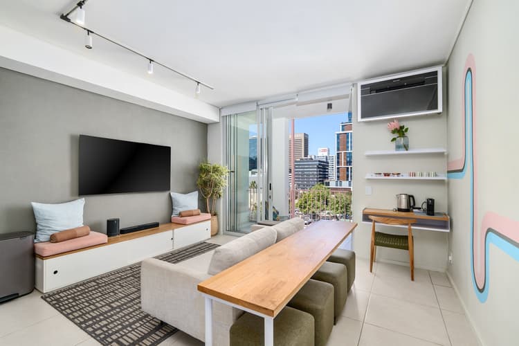 Main property image