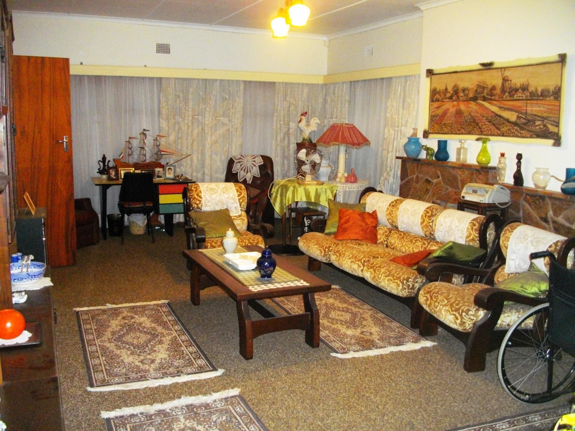 Image 4 of 6