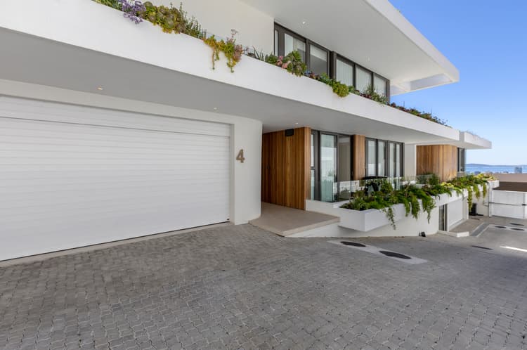 Main property image