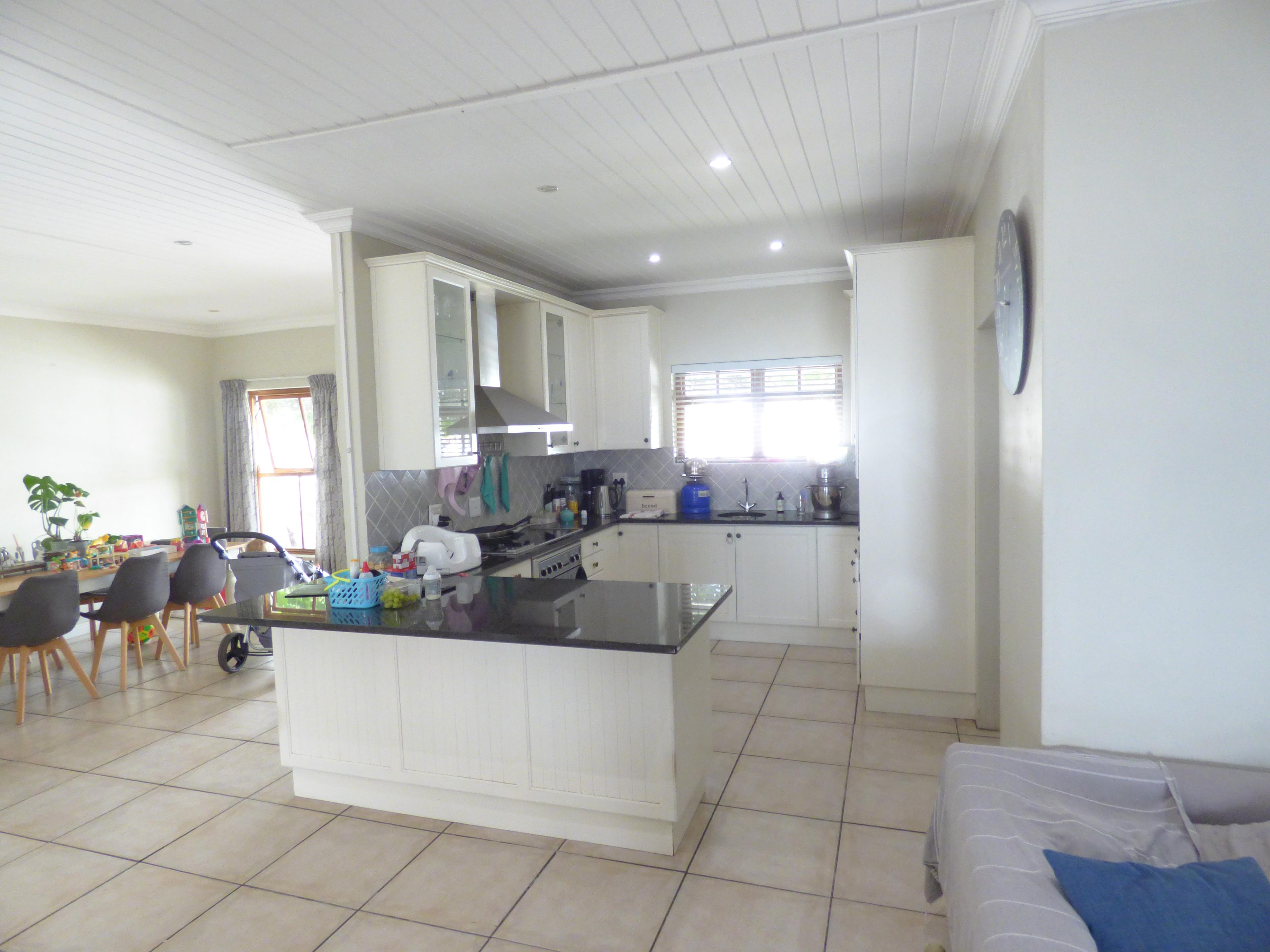 Image 5 of 6