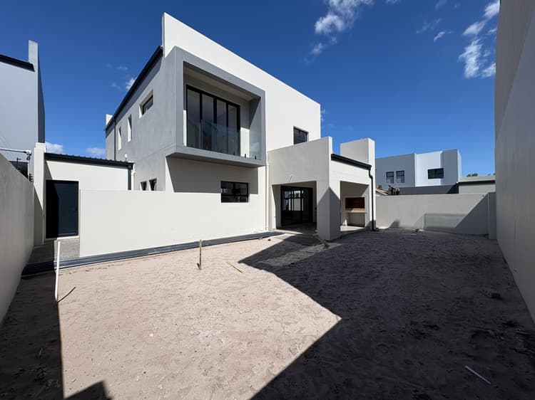 Main property image