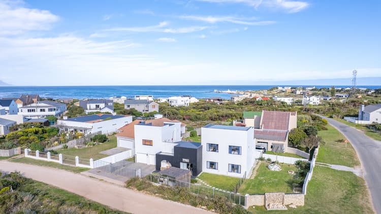 Main property image