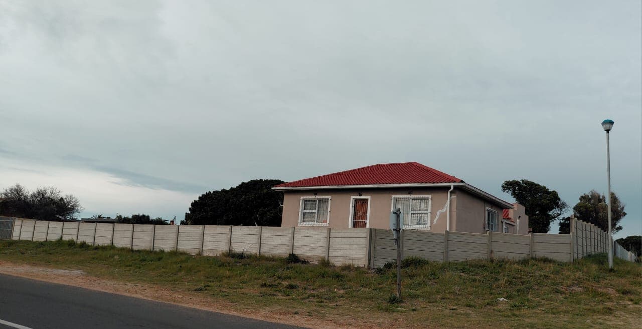 Image 2 of 6