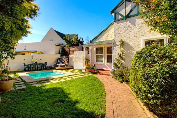 Main property image