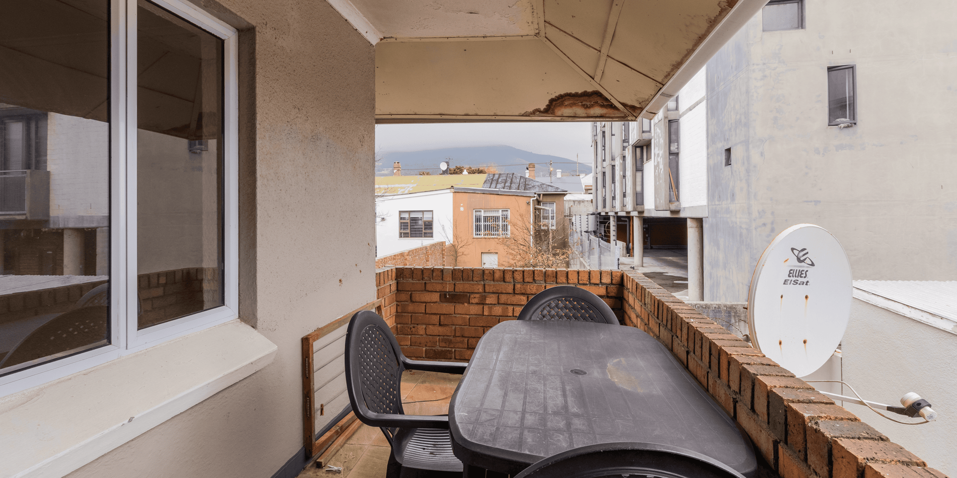 Image 5 of 6