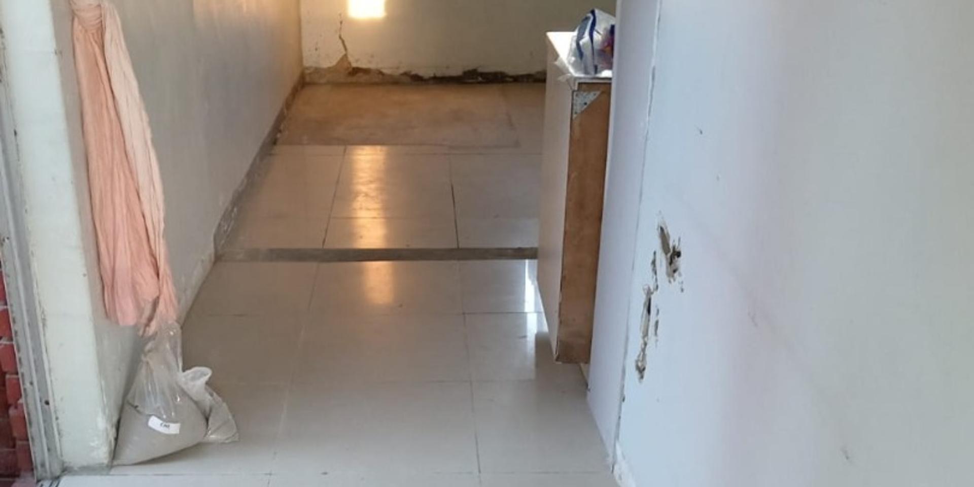Image 5 of 6