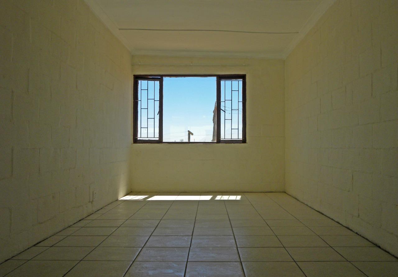 Image 5 of 6