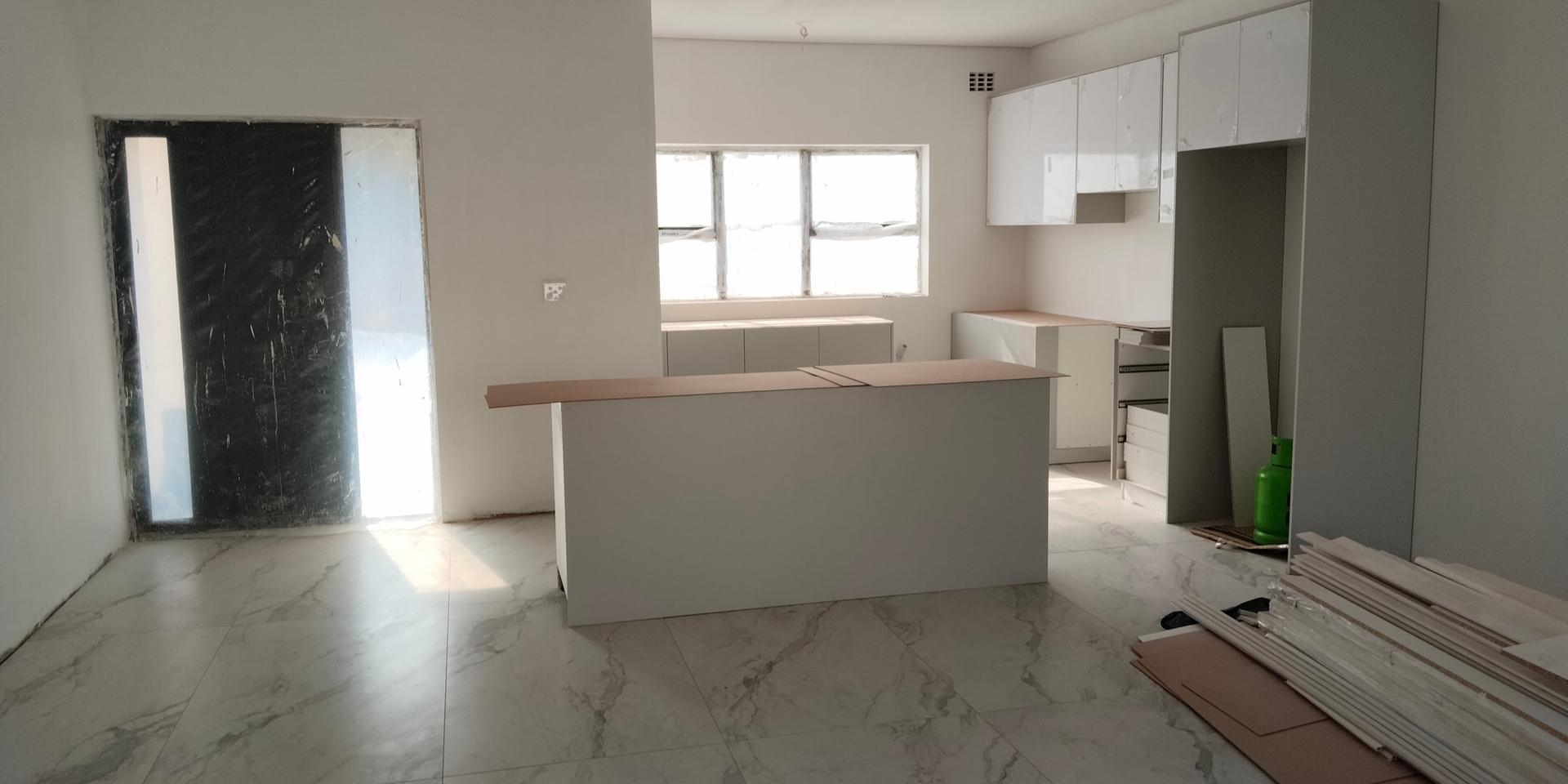 Image 2 of 6