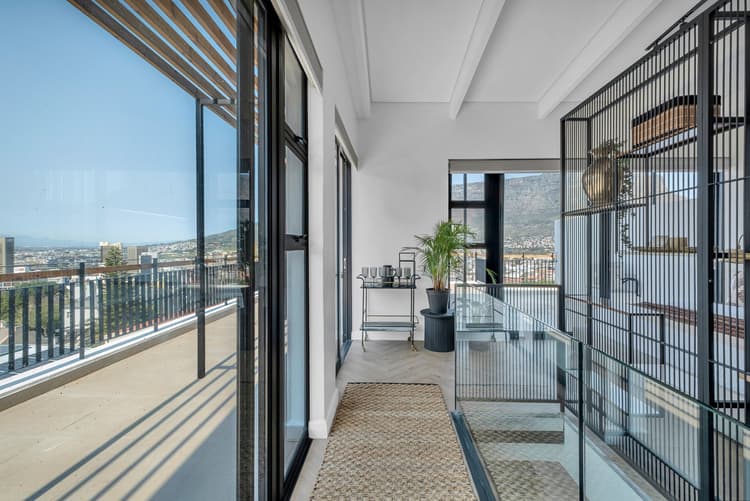 Main property image