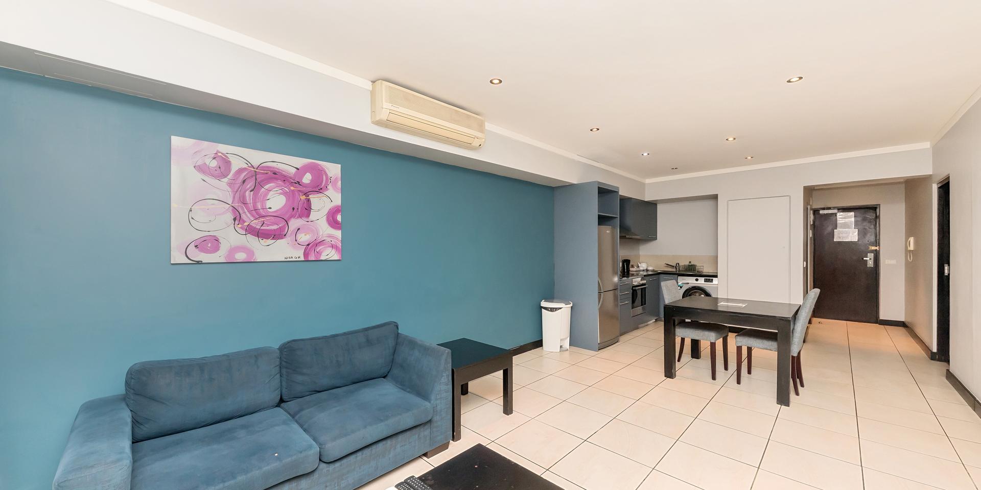 Image 4 of 6