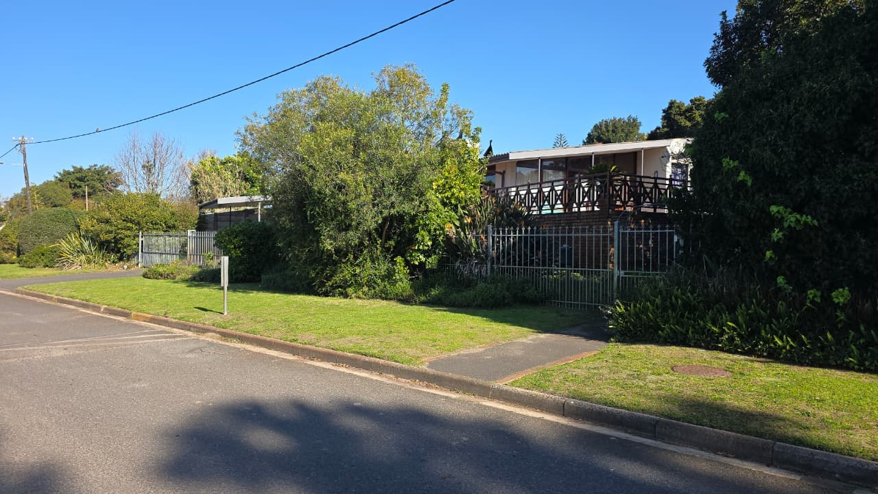 Image 4 of 6