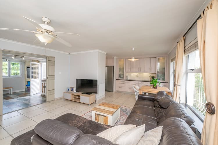 Main property image