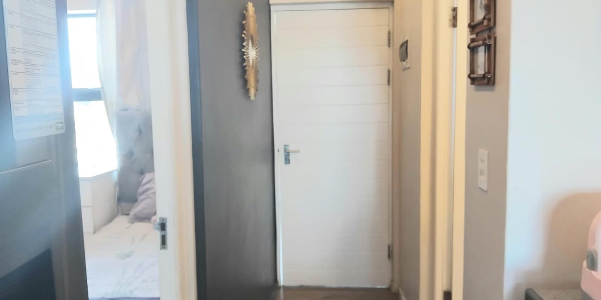 Image 5 of 6