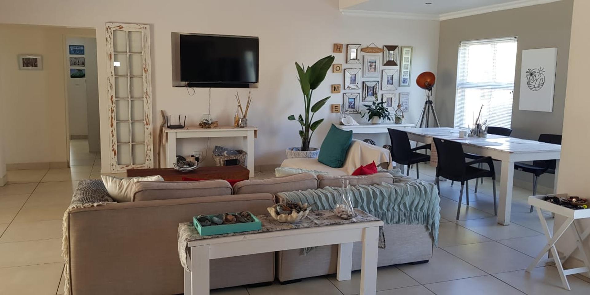 Image 4 of 6