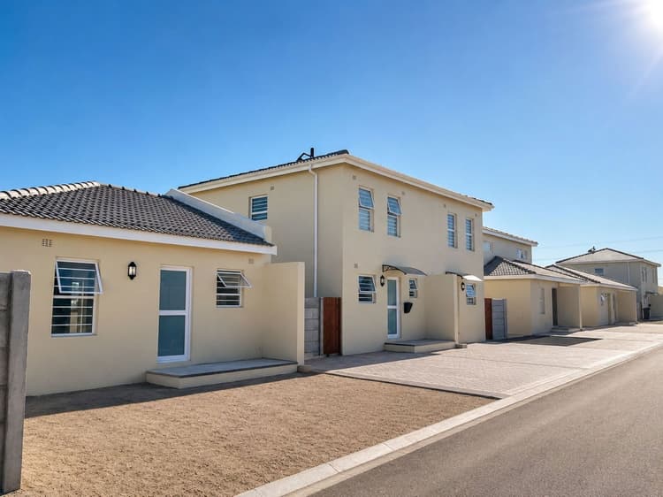 Main property image