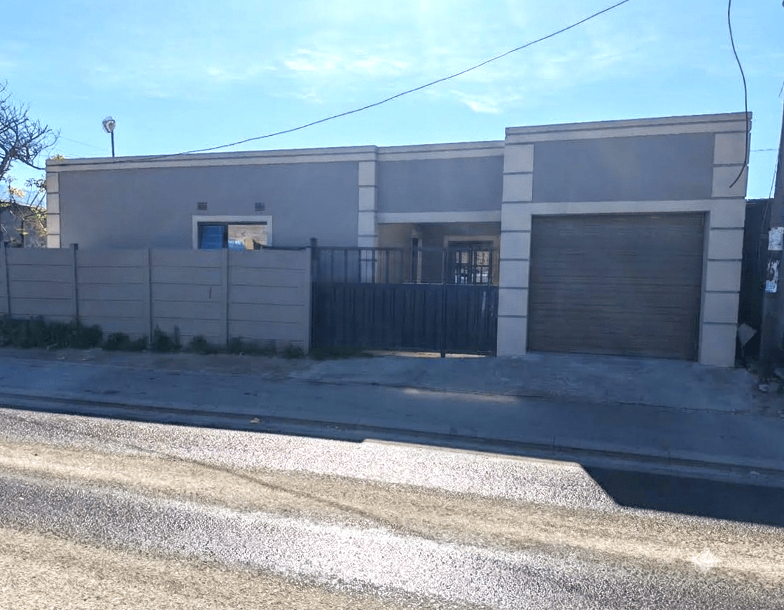Image 1 of 6