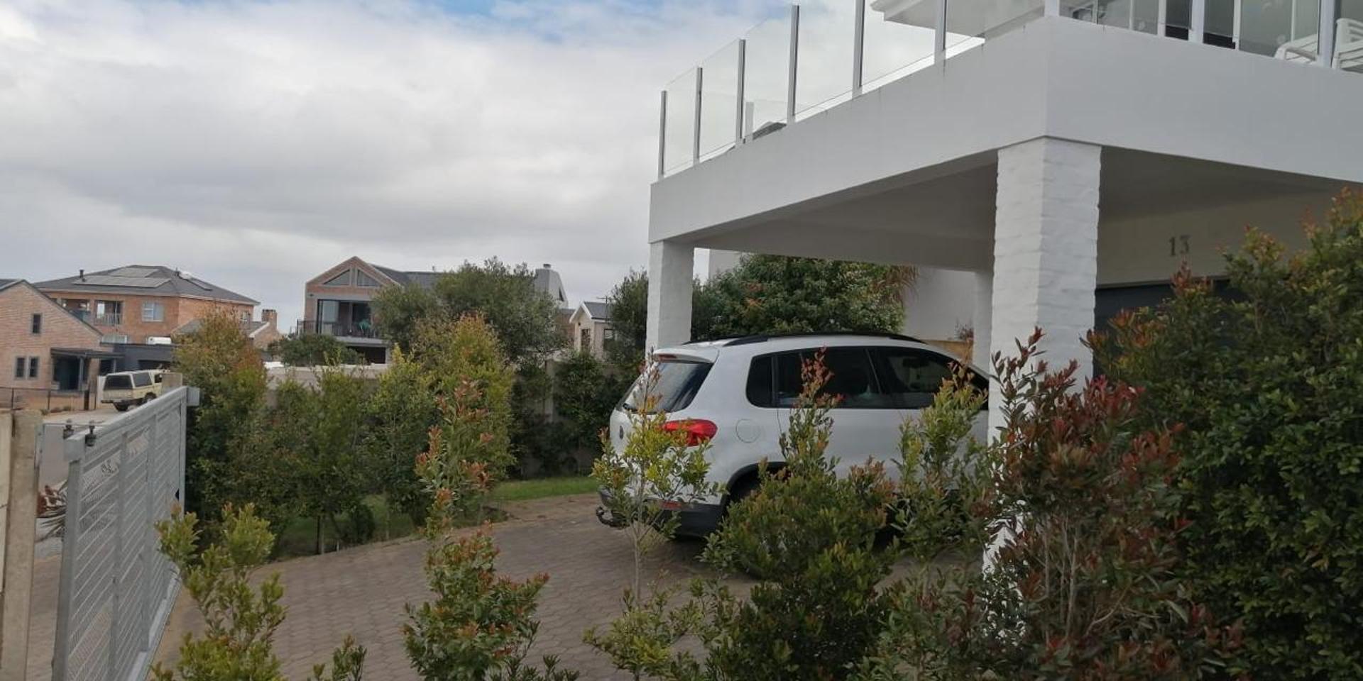 Image 2 of 6