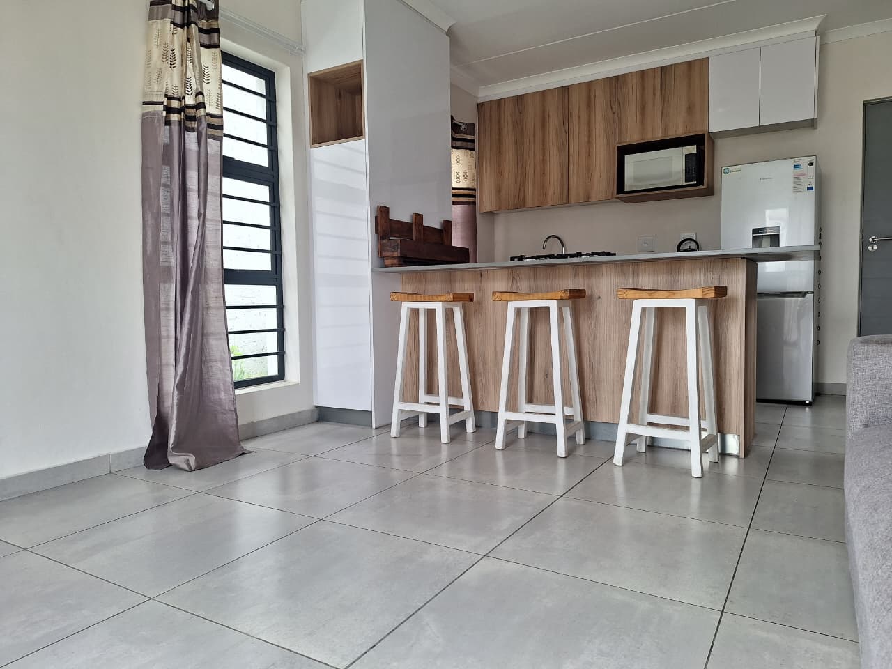 Image 5 of 6