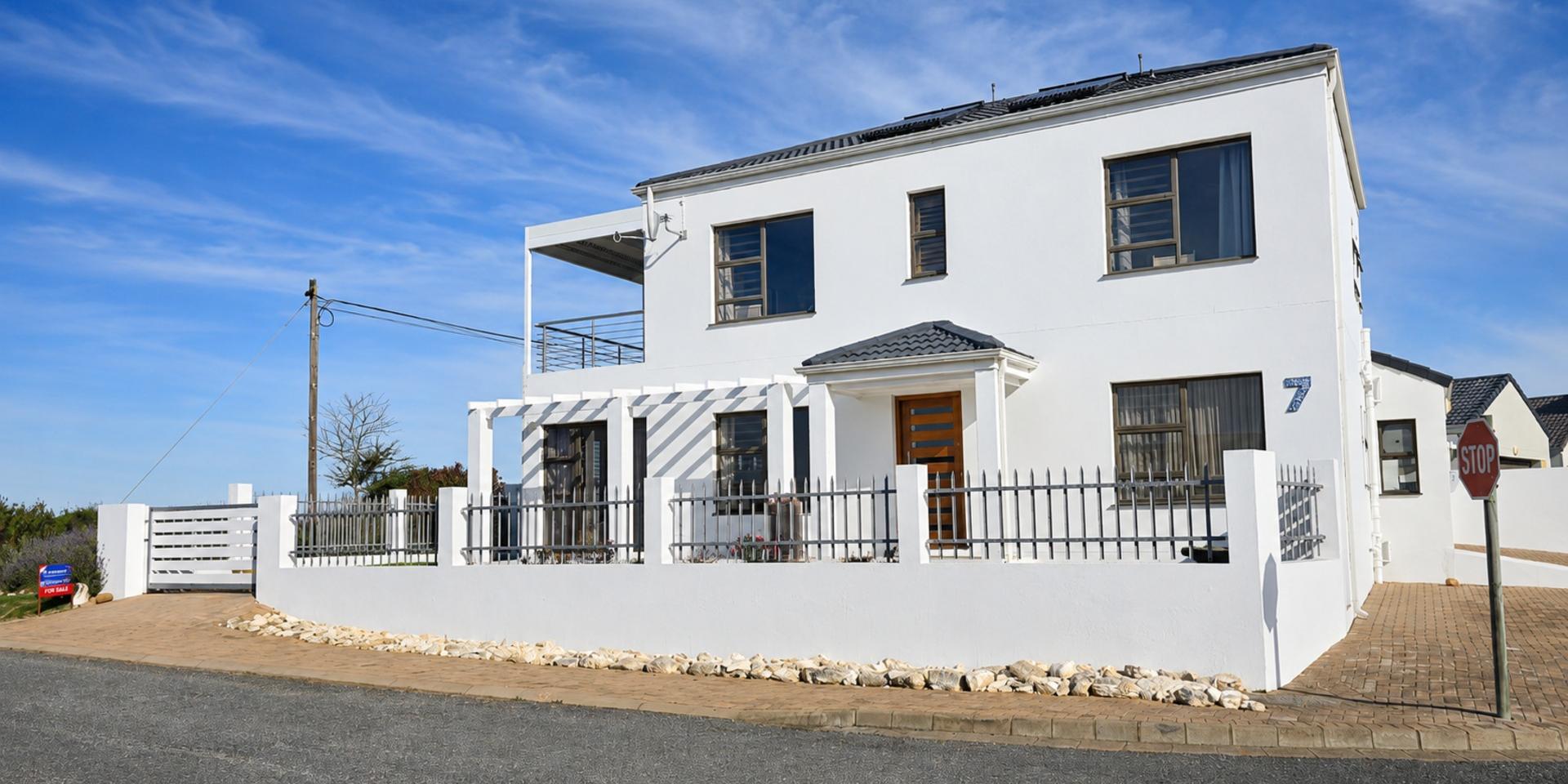 Image 2 of 6