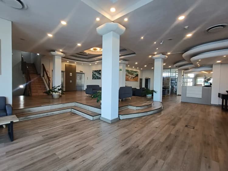 Main property image