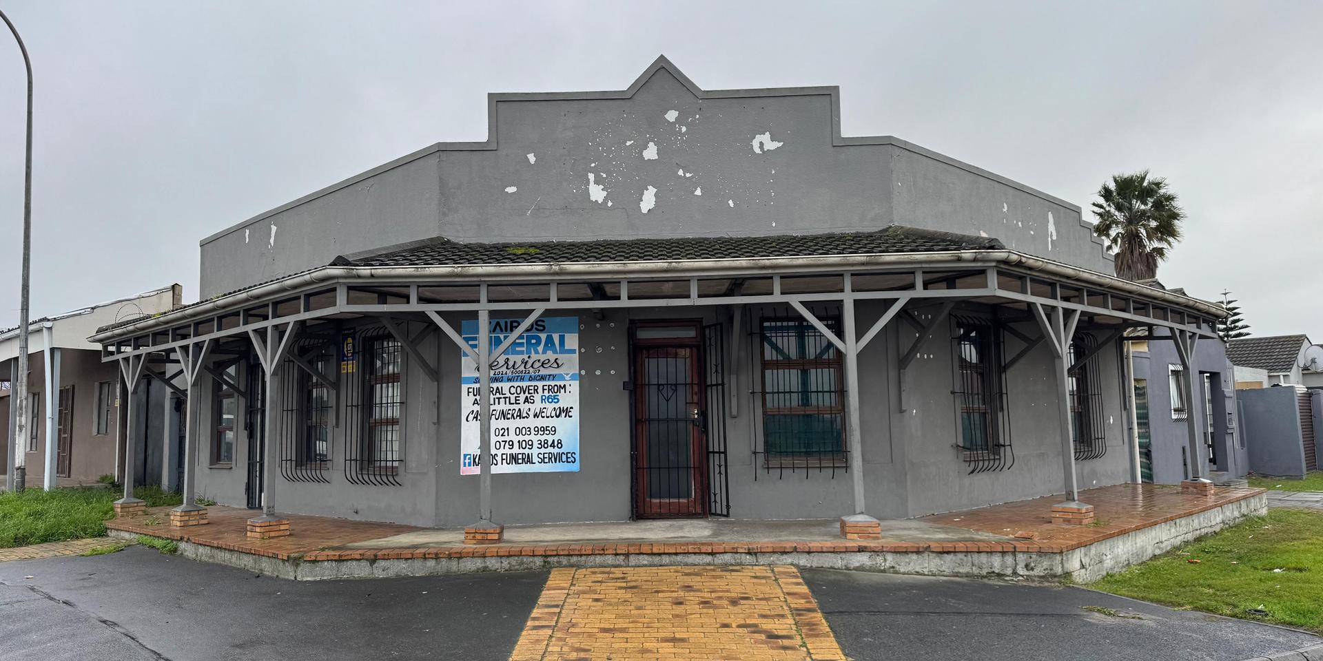 Image 1 of 6