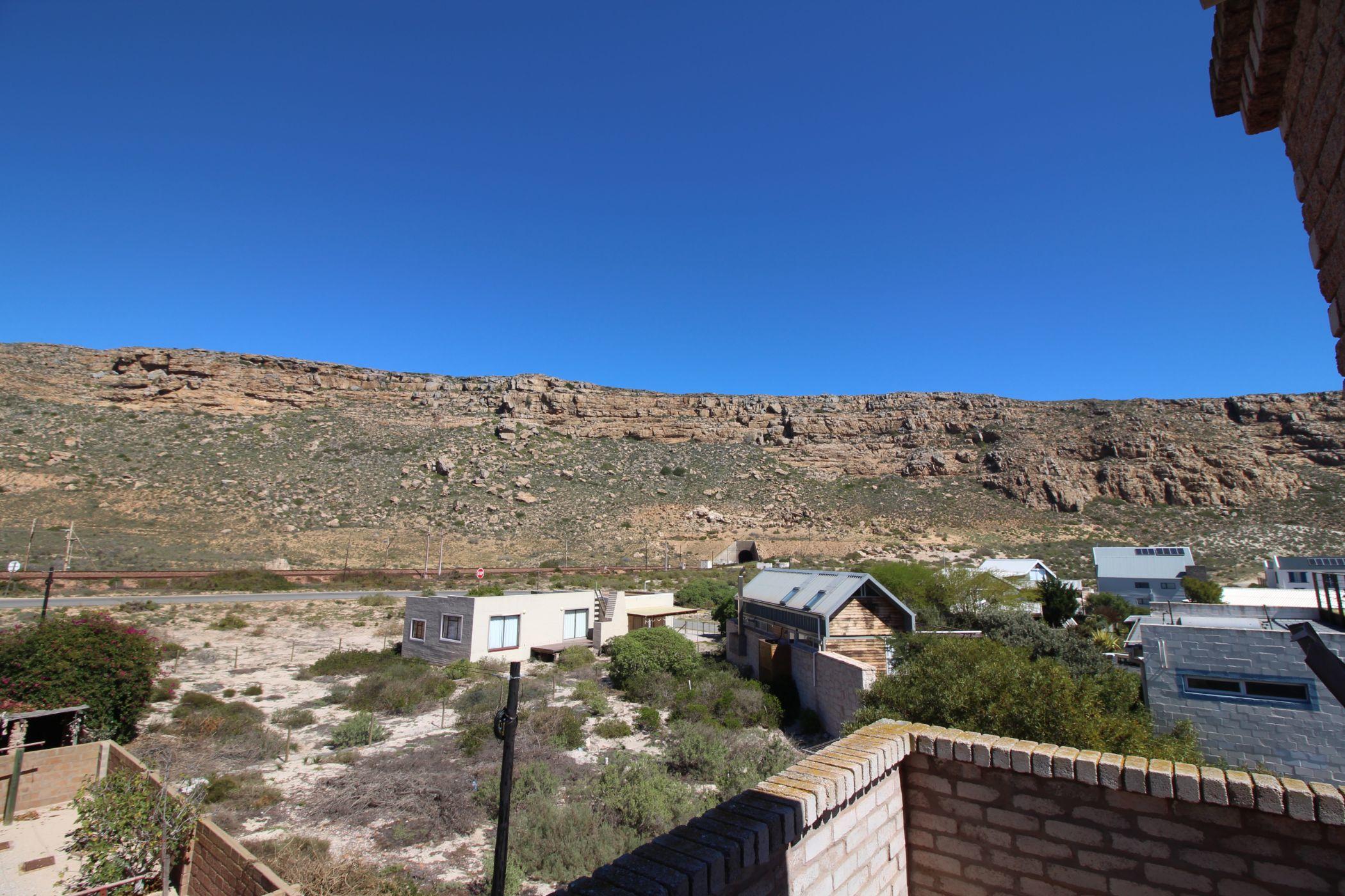 Image 4 of 6