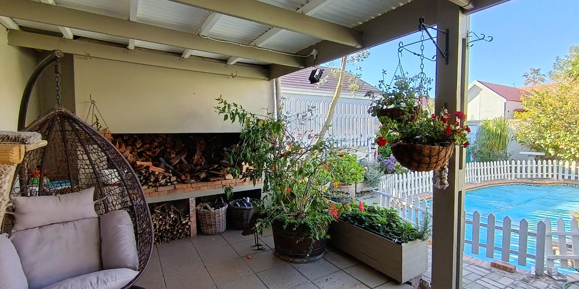 Image 5 of 6