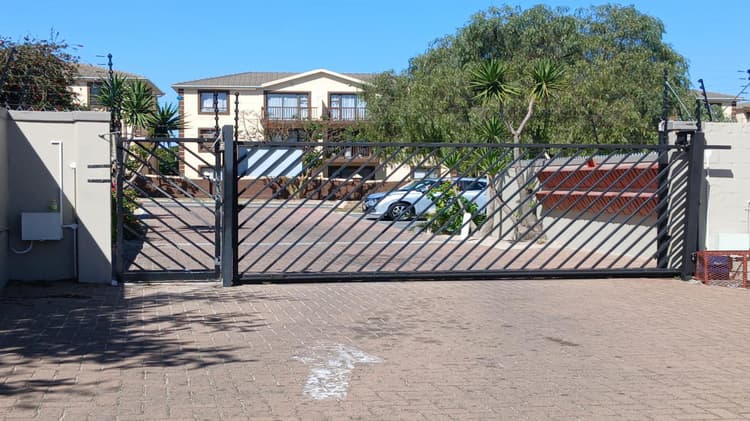 Main property image