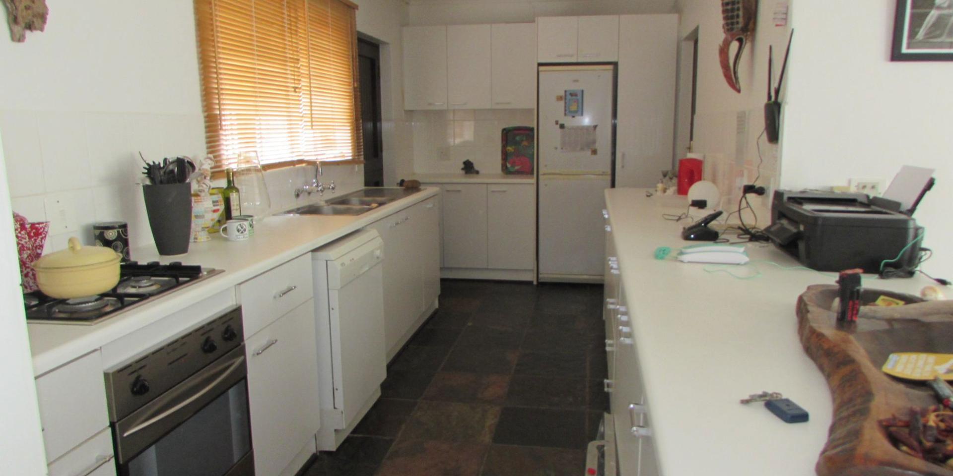 Image 5 of 6