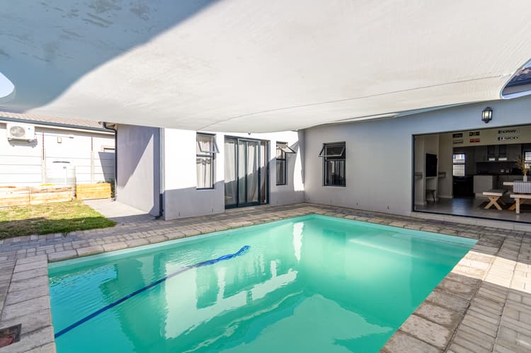 Main property image