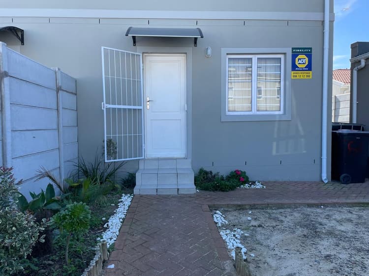 Main property image