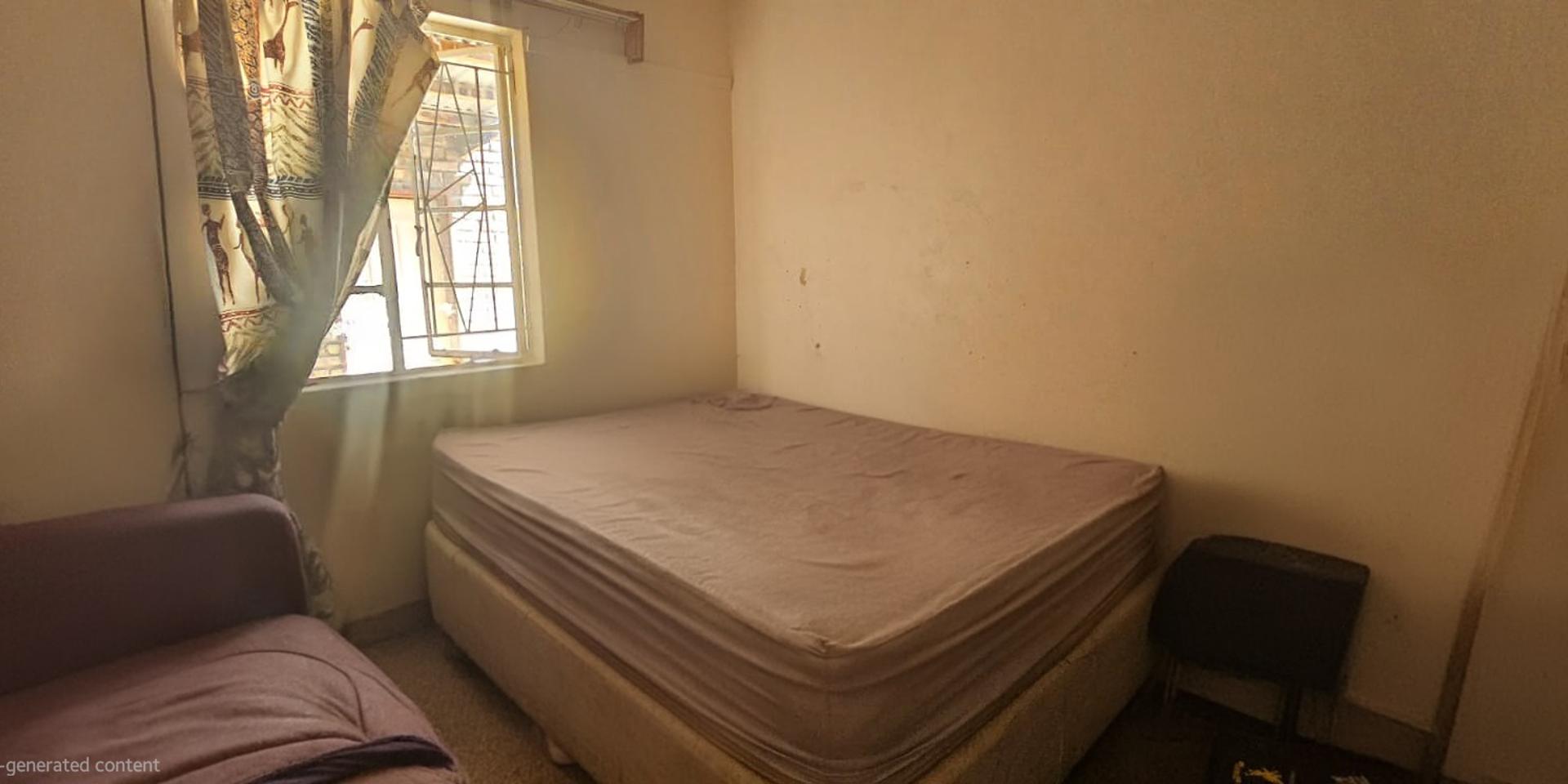 Image 2 of 6