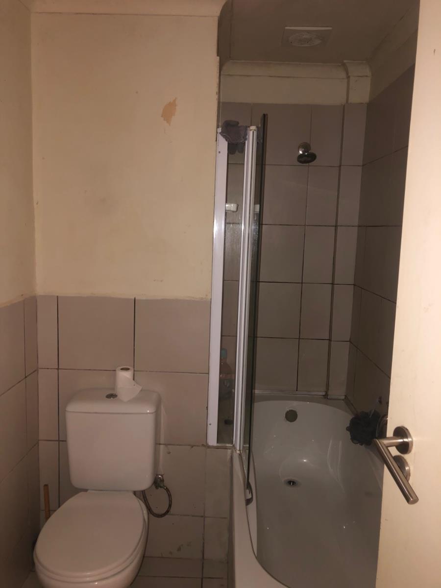 Image 5 of 6