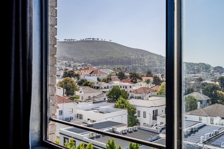 Main property image