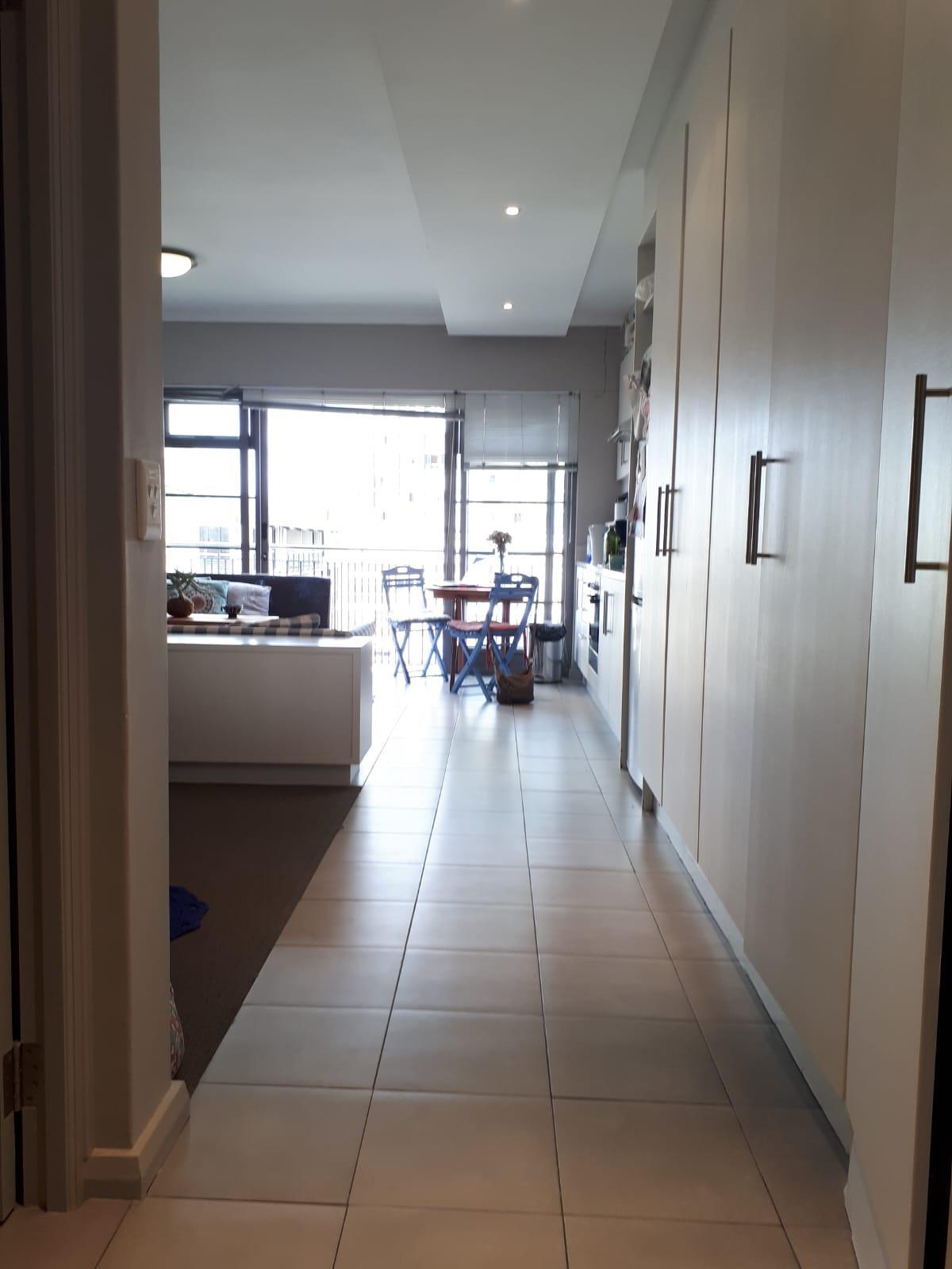Image 2 of 6