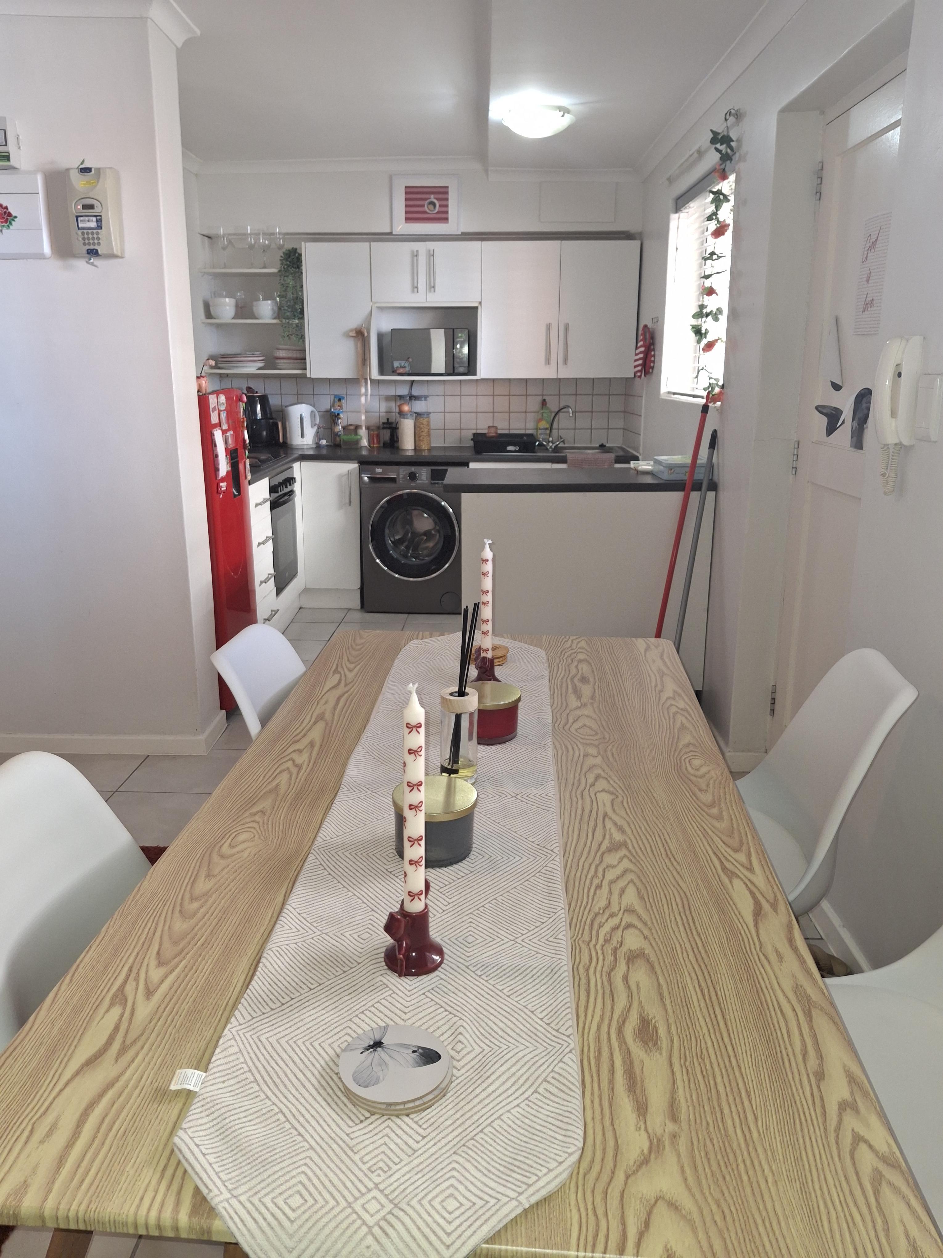 Image 4 of 6