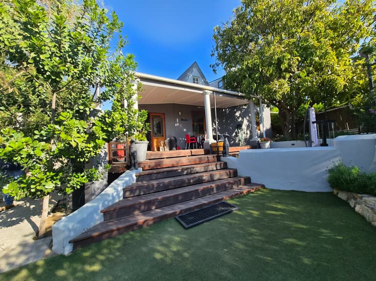 Main property image